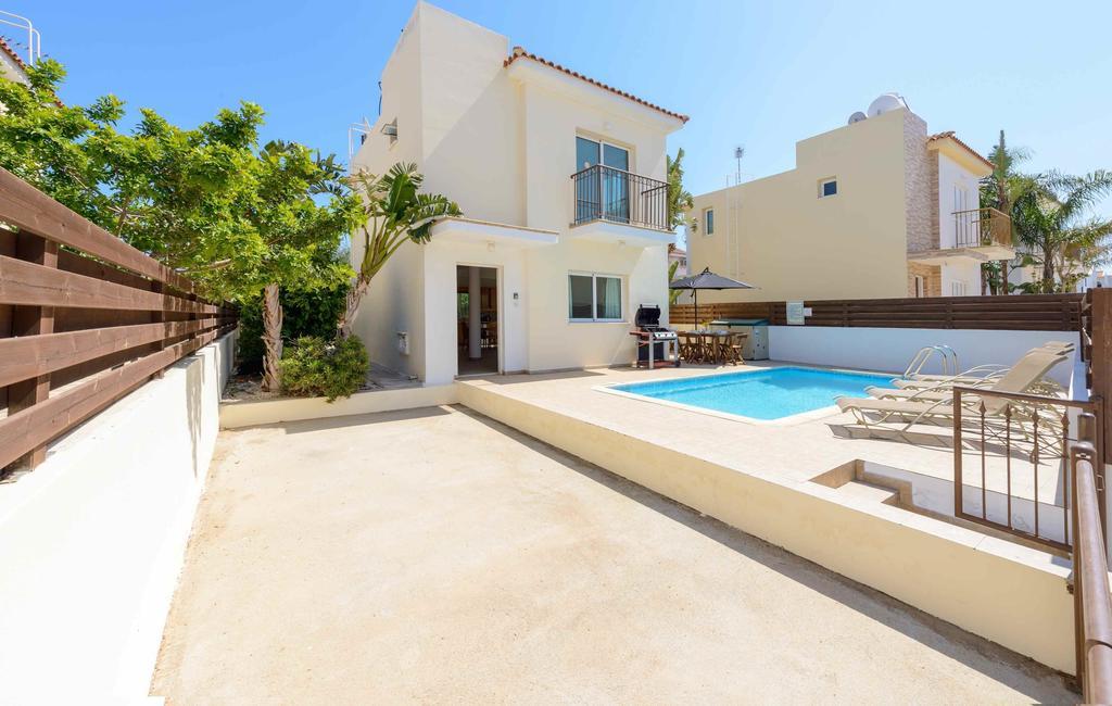 Villa Meredith Paralimni Habitación foto